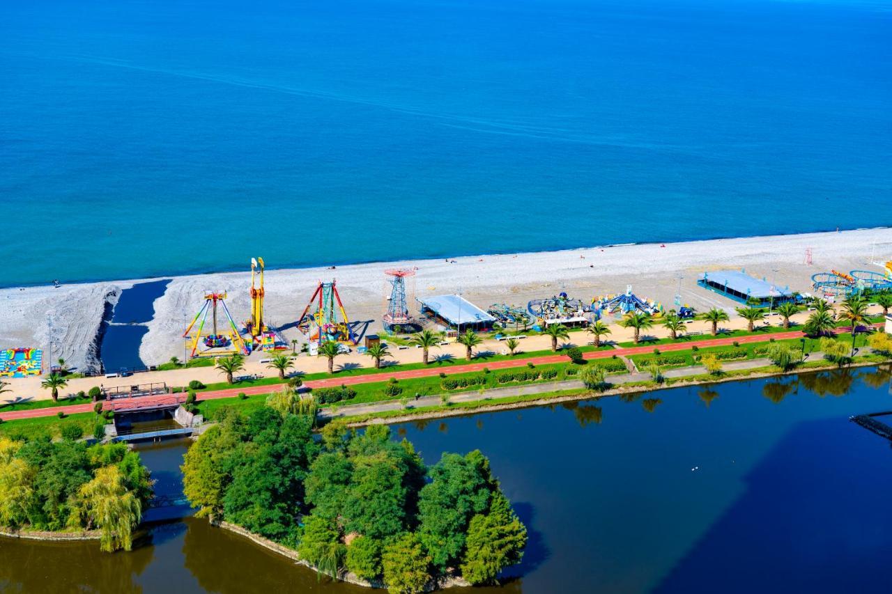 Luxury Sea View Orbi City Batumi Exterior foto